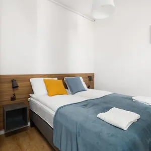 Kwiatowa Center By Renters Poznań
