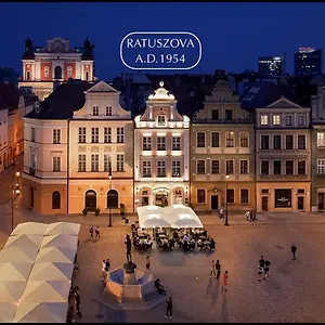  Apartment Stary Rynek Premium Apartments: Old Market Square Elegance