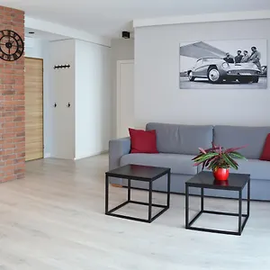 https://smart2stay-apartamenty.warsawhotelspoland.com